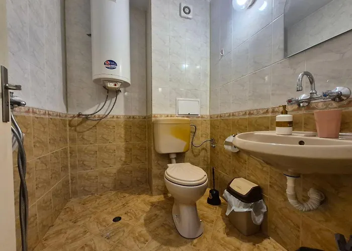 דירה 2 - Center Of *